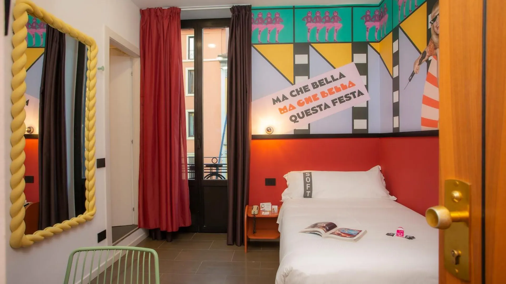 Hotel Casual Eclettico Milano 3*,